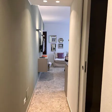 Nicole Apartment *