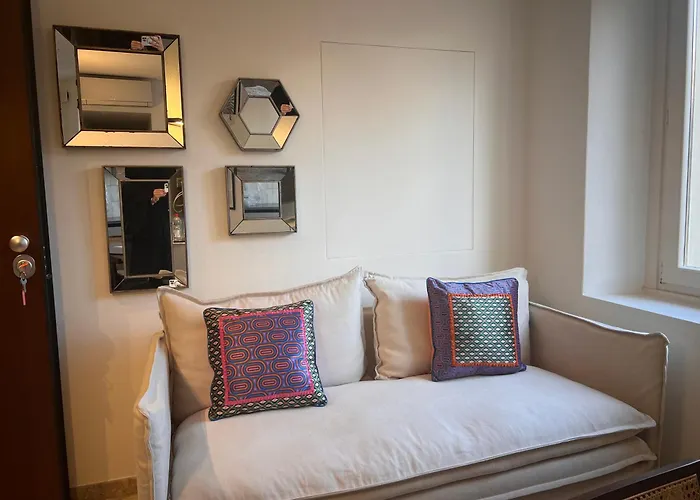 Nicole Apartman *