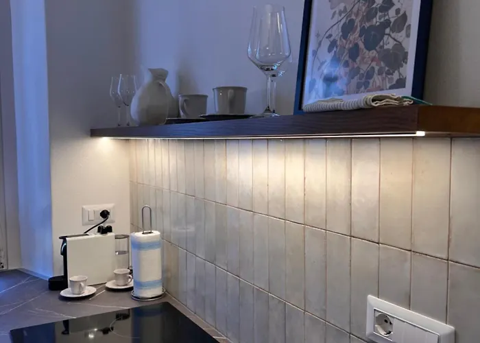 Nicole Apartman *